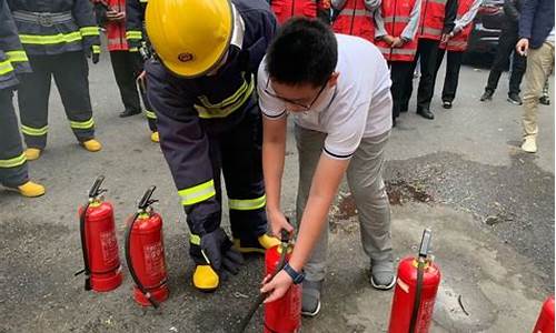 物业中心组织消防安全知识培训(物业消防安全知识培训心得体会)